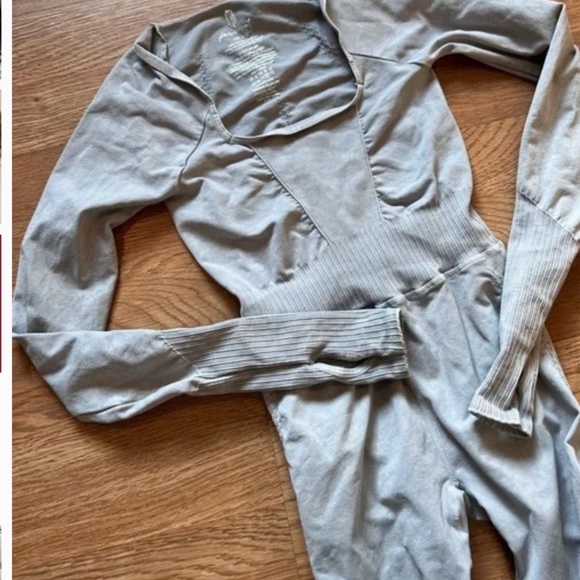 Free People Good Karma Onesie in Iced Gray sz xs/sm NWOT - Picture 6 of 8